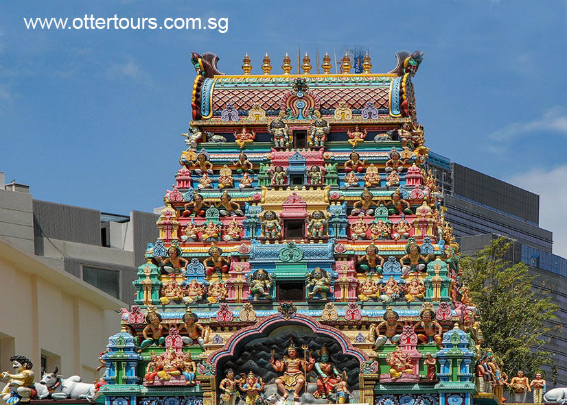 ChinaTown, Seafood Dinner at Popular Hawker Centre and Singapore River Cruise (Half Day Tour Package)